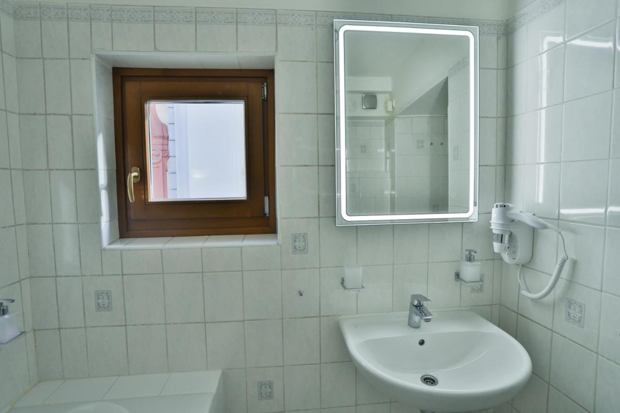 U Schnellu Hotel Praha Bagian luar foto