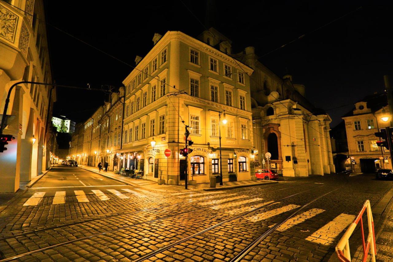 U Schnellu Hotel Praha Bagian luar foto