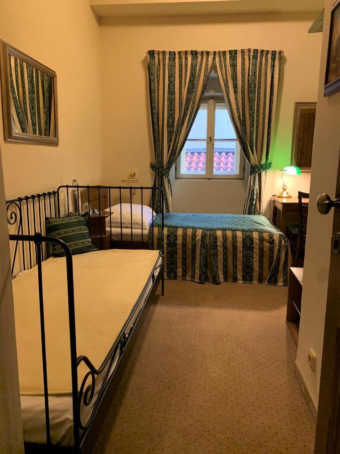 U Schnellu Hotel Praha Bagian luar foto